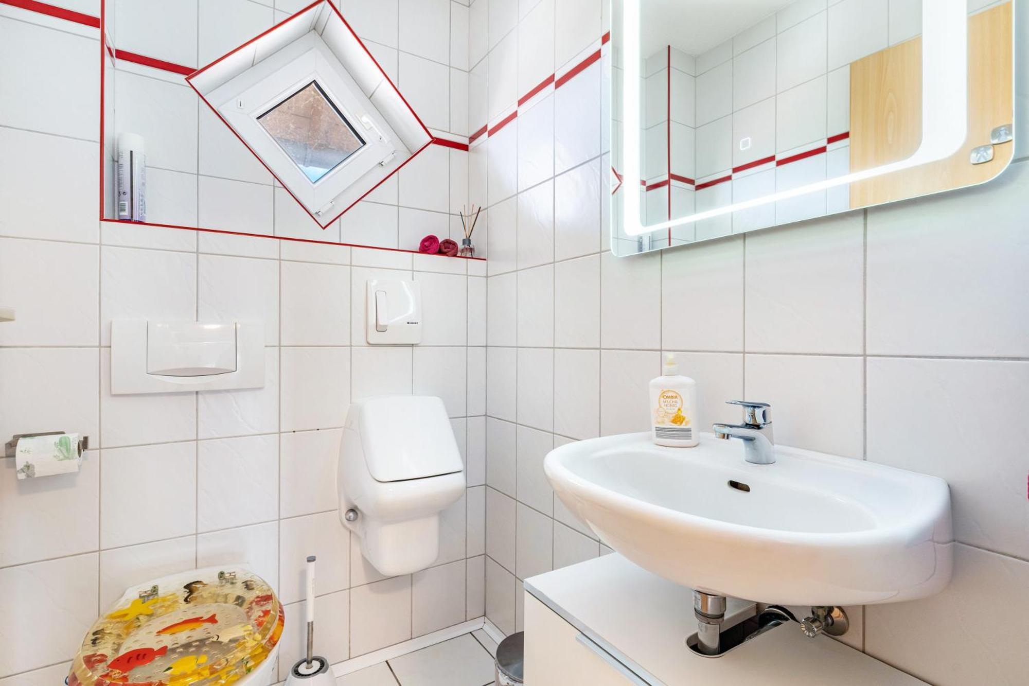 Ferienwohnung Leon คัปเพล-กราเฟินเฮาเซน ภายนอก รูปภาพ